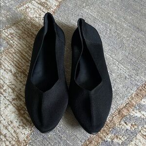MIA Black Pointed Toe Knit Loafers Flats size 7.5 women’s